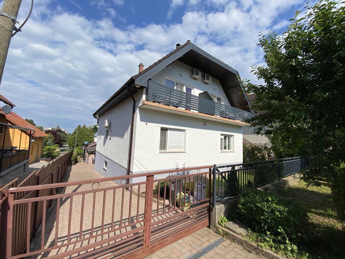 Kurdi Apartman nappali szoba Siófok
